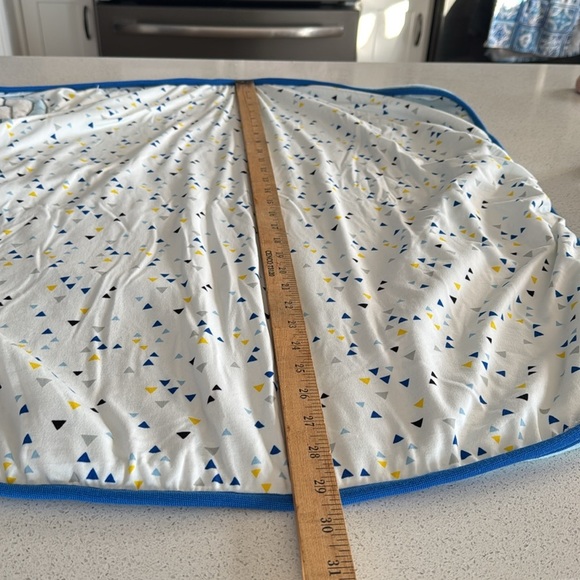 Miniville blue baby lion blanket- soft and cozy - Picture 5 of 7